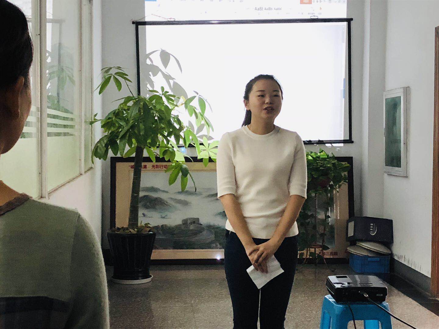 塑料托盤廠家每周早會，以飽滿的精神開單！